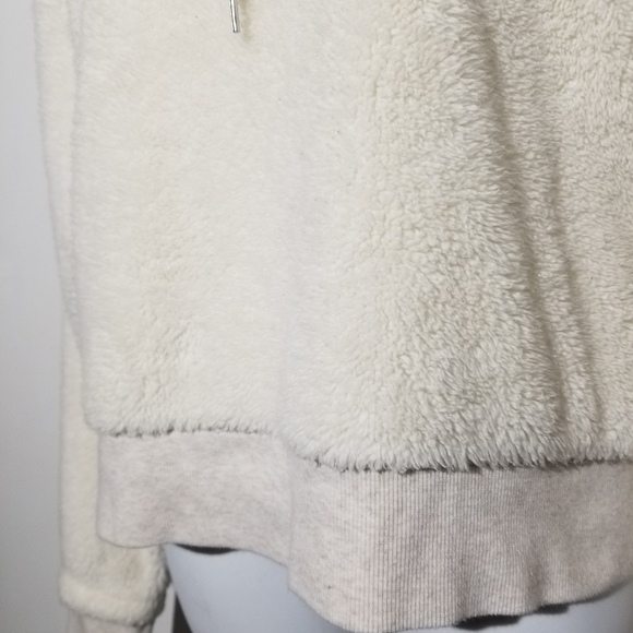 Victoria's Secret Plush Cream Color Hoodie Pullover w/Hood Sz Large-XL Like New - Picture 4 of 14